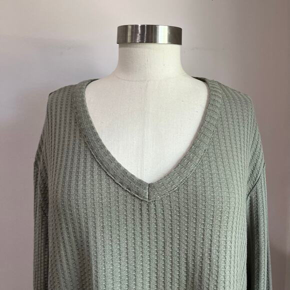 Chaser Sage Green V neck Long Sleeve Knit Blouse Size XXL - Picture 4 of 8